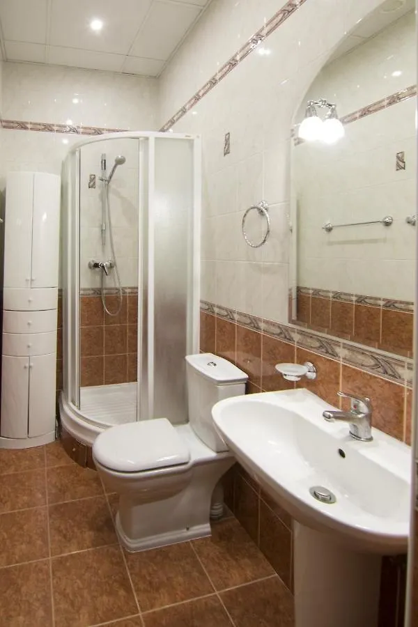 Крещатик 15, Пассаж, 4 Комнаты, Вип. 0*, Kiev