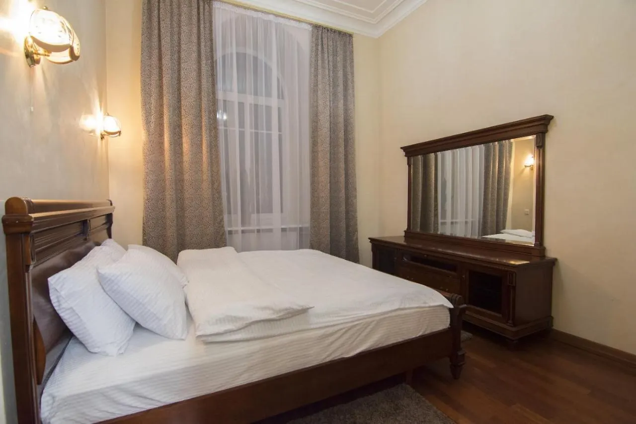 Крещатик 15, Пассаж, 4 Комнаты, Вип. Kiev